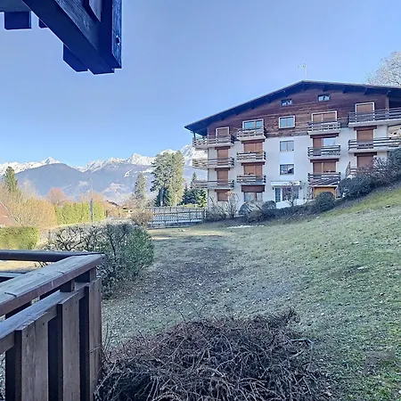 2 Pieces + Coin Cabine, Proche Centre Combloux, Rdj, Terrasse, Parking Et Casier A Skis Appartamento *